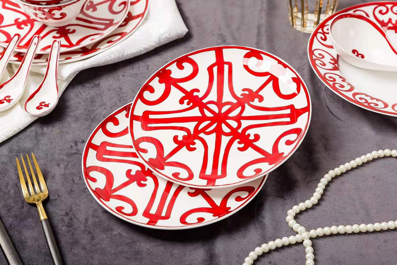 Decal Ceramic Dinnerware Set Manufacturer in China