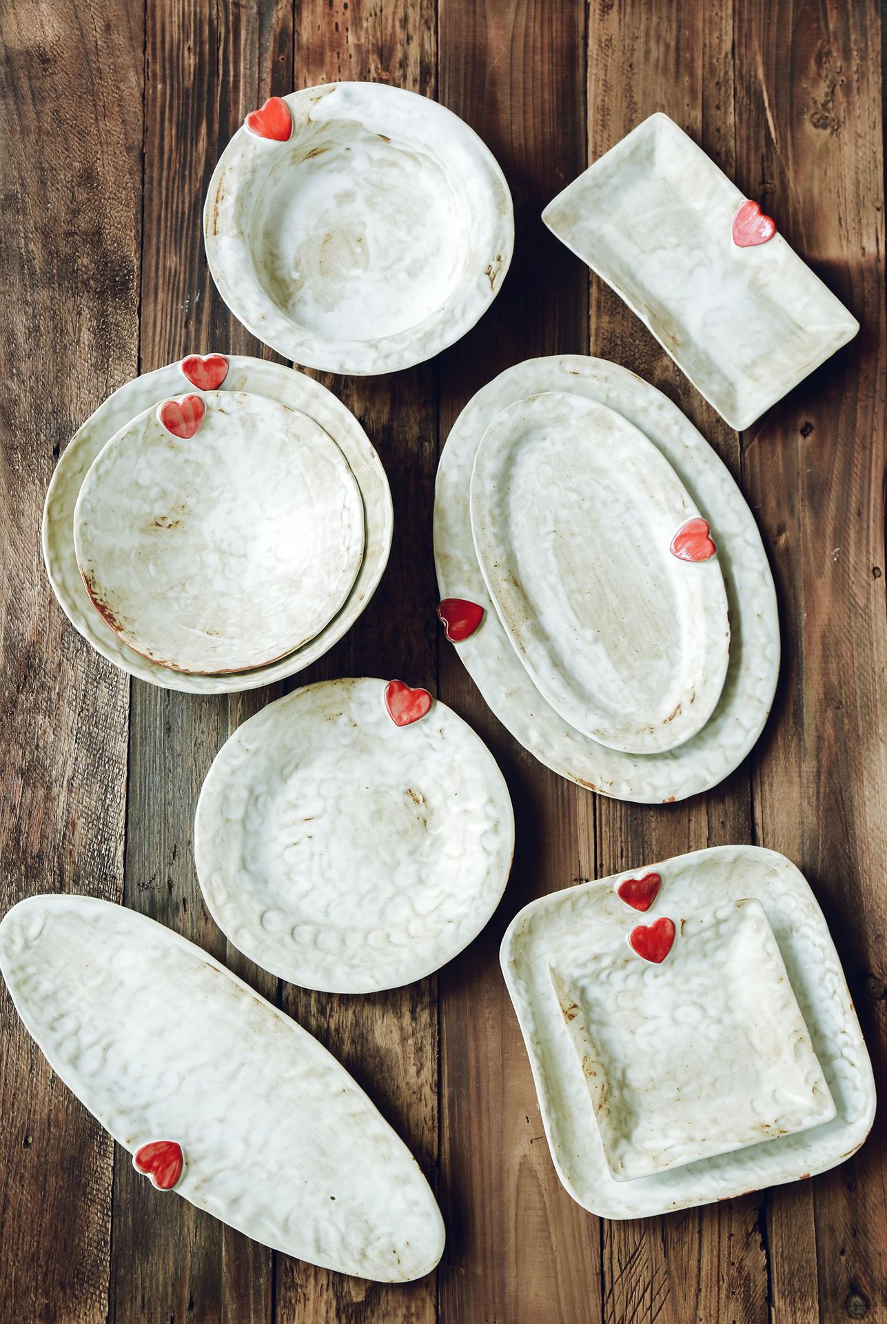 Elevate Your Thanksgiving: Discover Wholesale Ceramic Tableware from Linkbridge Ceramics in China