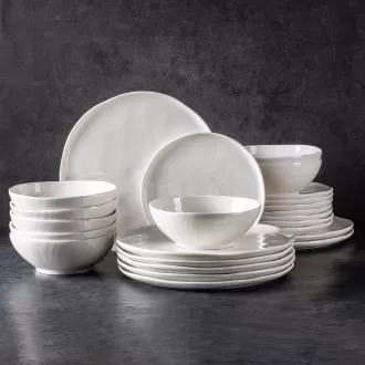 Porcelain Plates and Bowls Sets with Wavy Edge