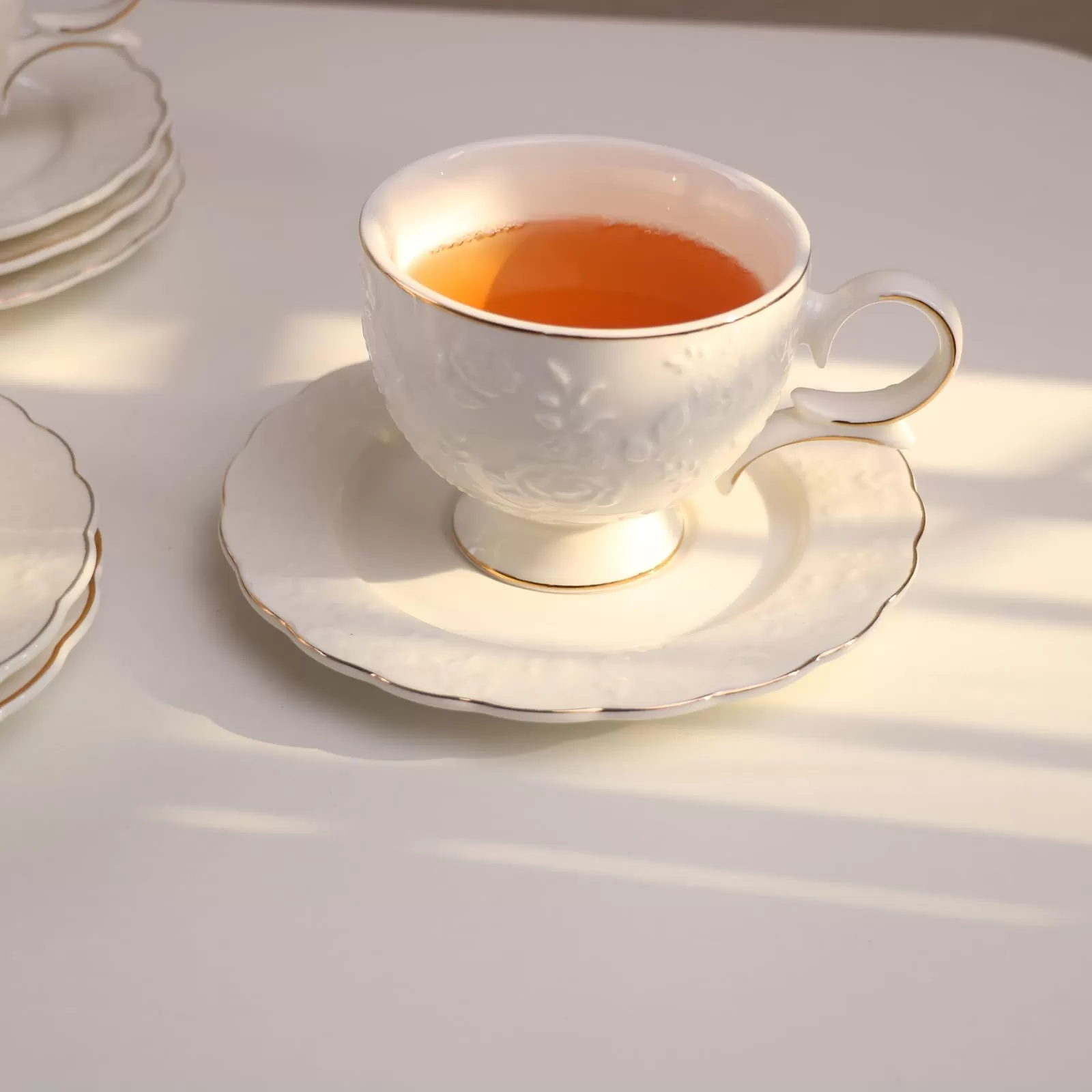 Elegant Porcelain Tea Sets